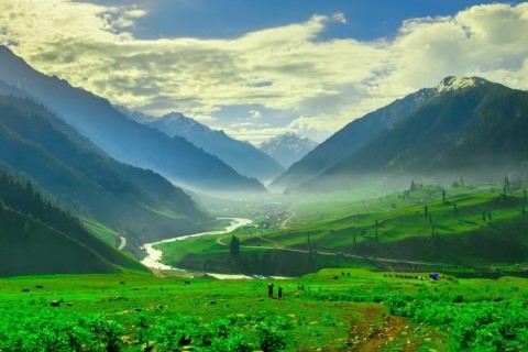 Romantic Kashmir Honeymoon Package